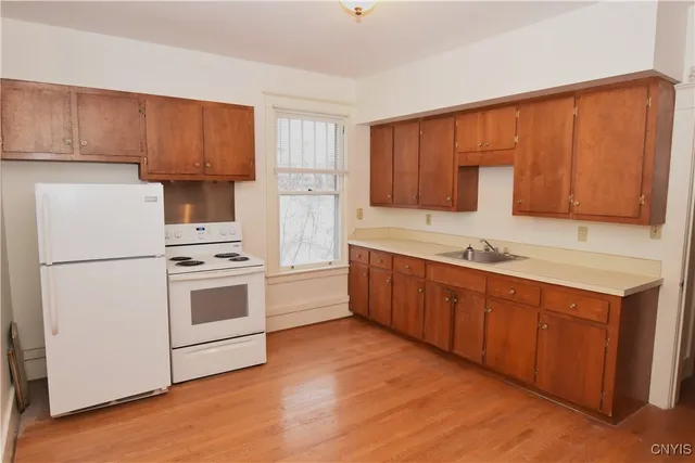 $1,450 | 2318 Genesee Street, Utica, NY 13502