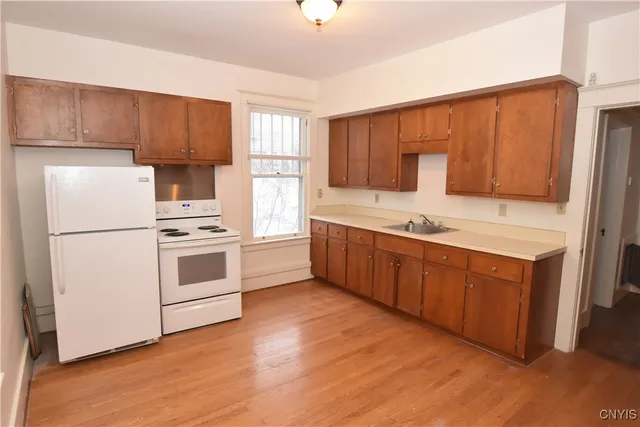 $1,450 | 2318 Genesee Street, Utica, NY 13502