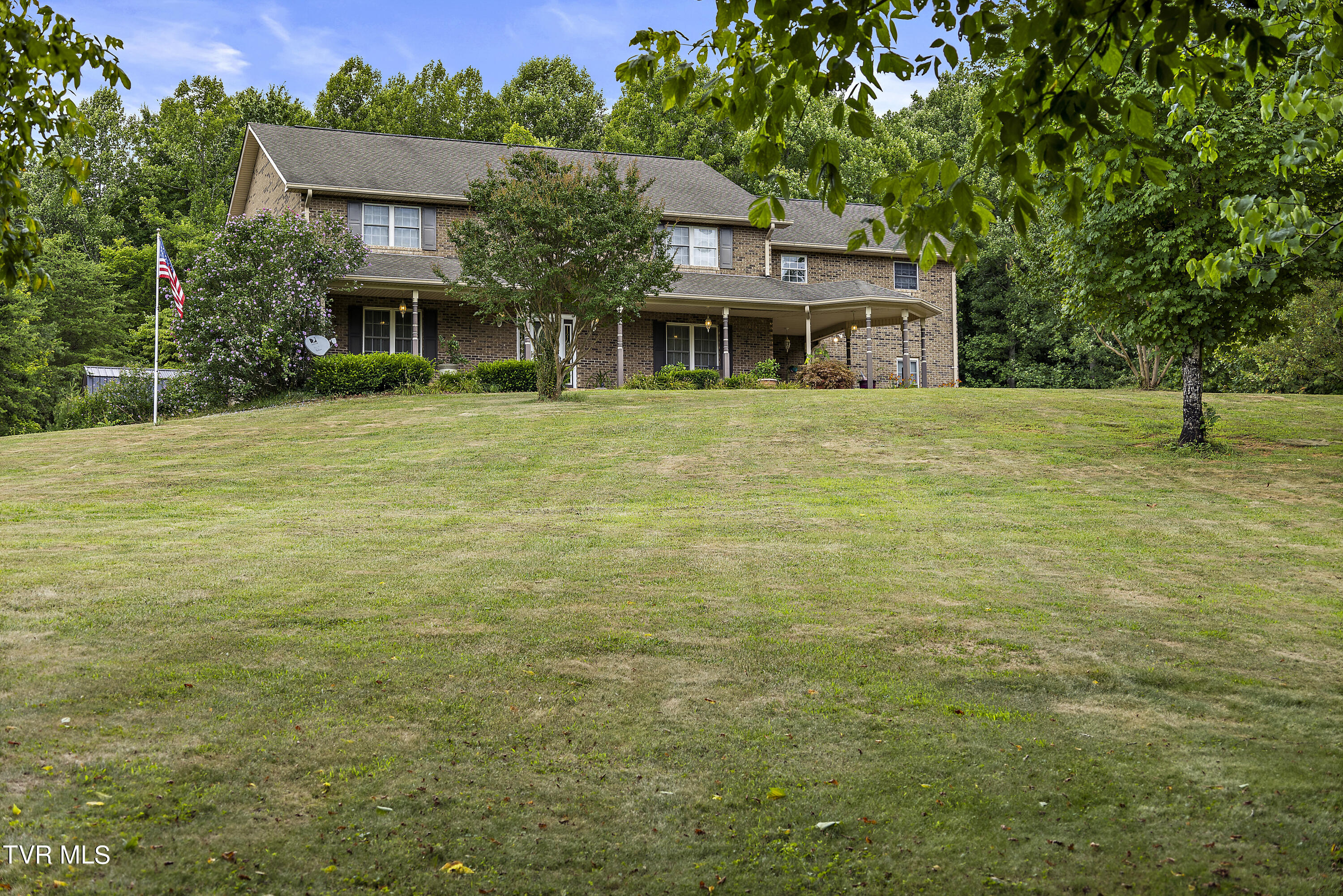 100 Crenshaw Way Chuckey, TN 37641 - Photo 3 of 98 1