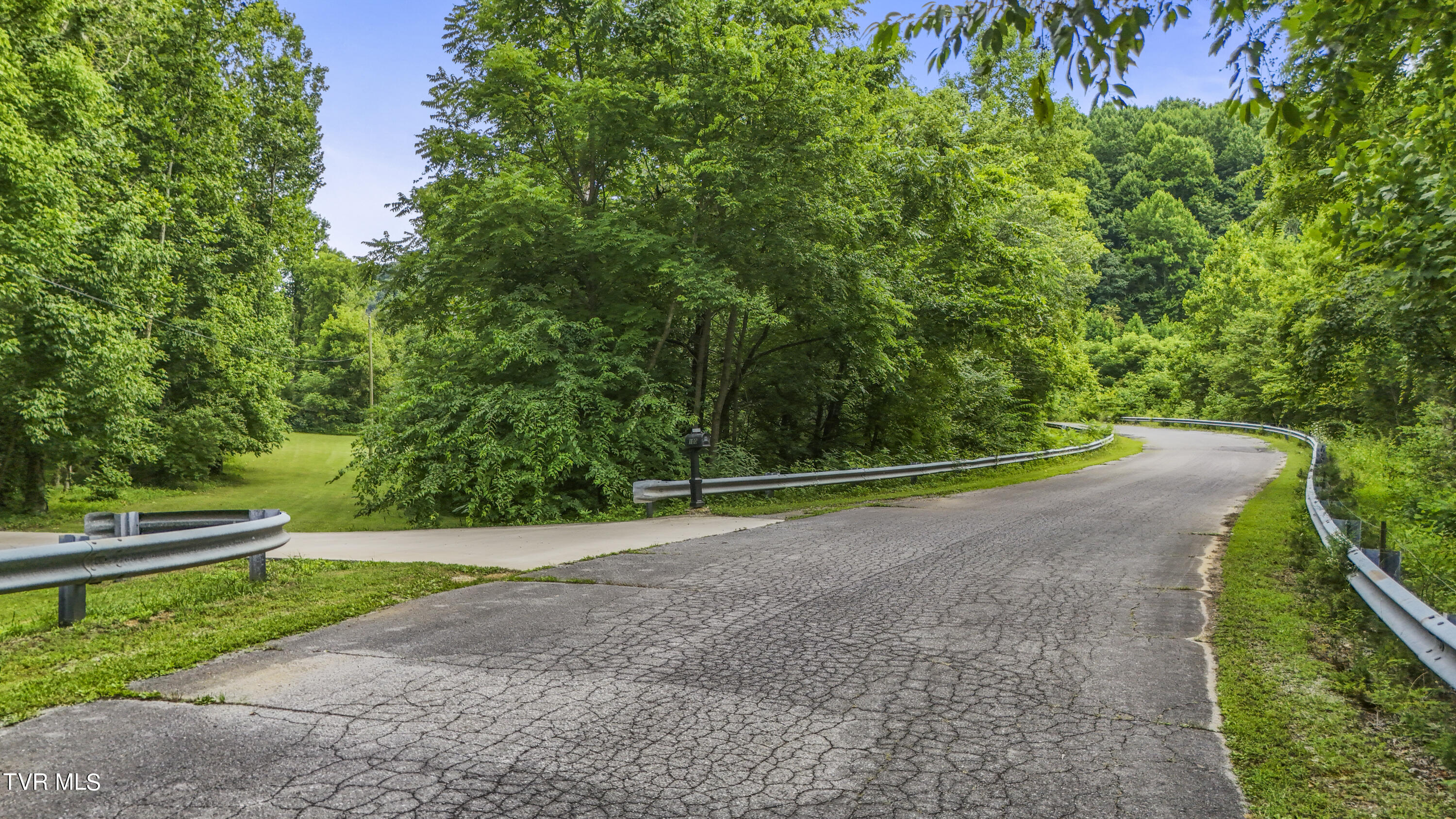 100 Crenshaw Way Chuckey, TN 37641 - Photo 77 of 98 DJI_20240708173311_0734_D
