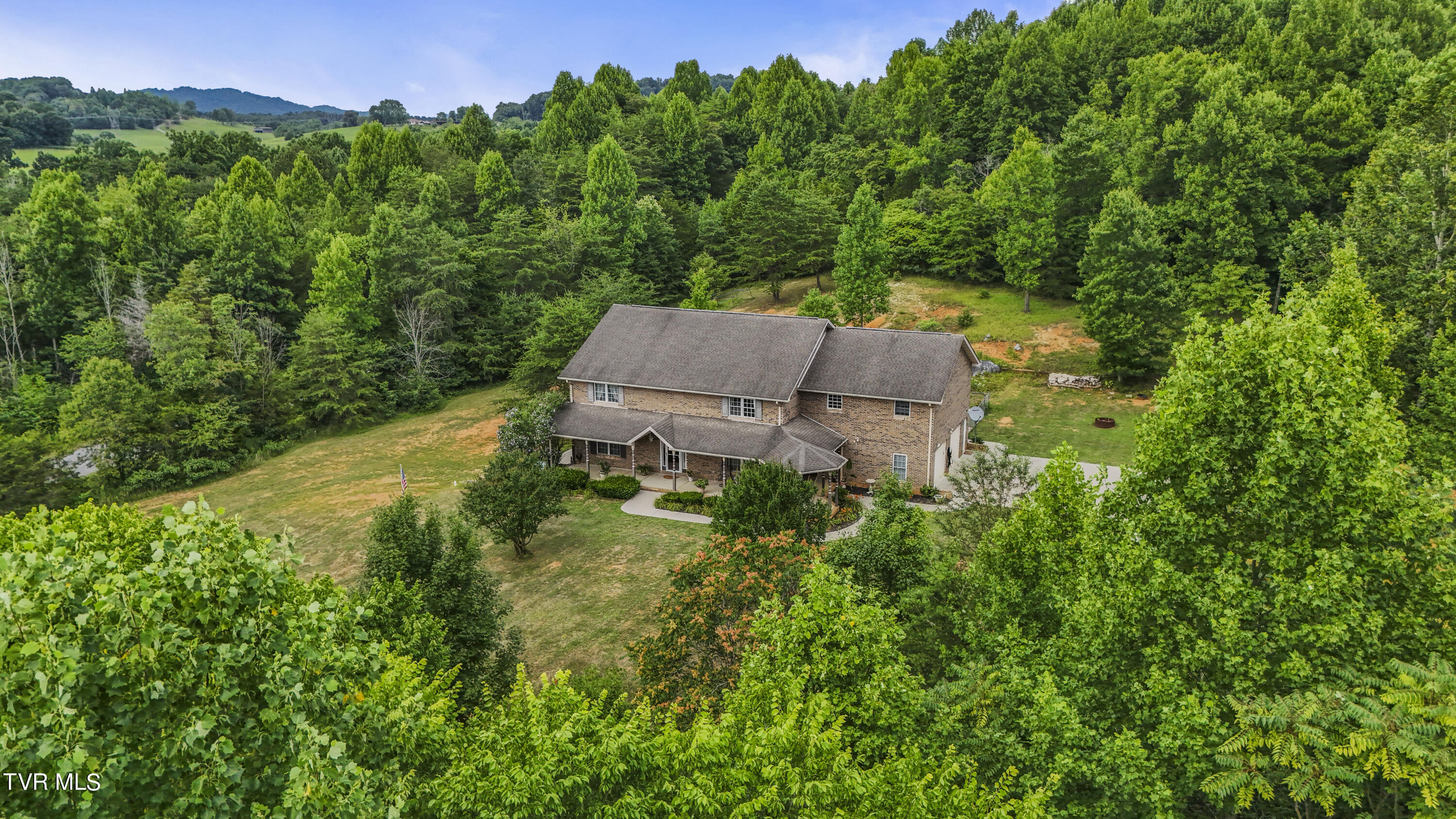 100 Crenshaw Way Chuckey, TN 37641 - Photo 79 of 98 DJI_20240708173429_0743_D