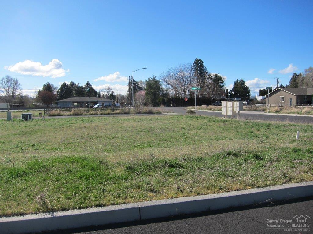 2647 Northeast Colleen Road Prineville, OR 97754 - Photo 1 of 4 Primary Photo