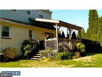 1319 Valley Road Woodlyn, PA 19094 - Photo 5 of 12 Exterior Back