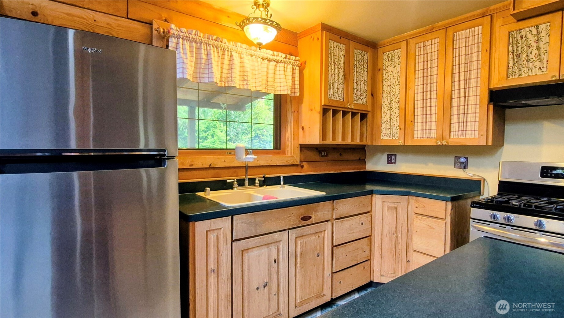 5182 Lars Hansen Road Southeast Port Orchard, WA 98367 - Photo 11 of 29 Gallery Image 11