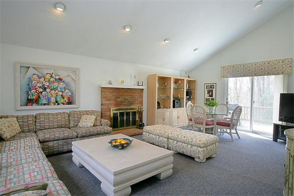 5 Aspen Road Sharon, MA 02067 - Photo 6 of 10