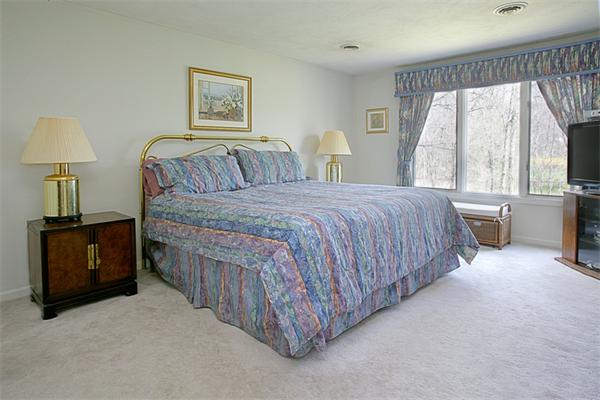 5 Aspen Road Sharon, MA 02067 - Photo 10 of 10