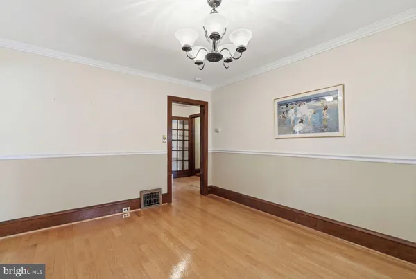 $295,000 | 61 North Columbia Street, Woodbury, NJ 08096
