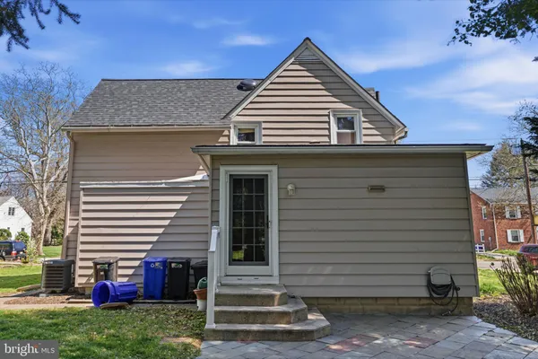 $295,000 | 61 North Columbia Street, Woodbury, NJ 08096