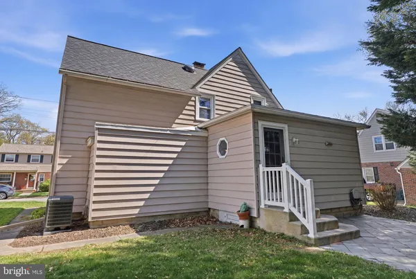 $295,000 | 61 North Columbia Street, Woodbury, NJ 08096