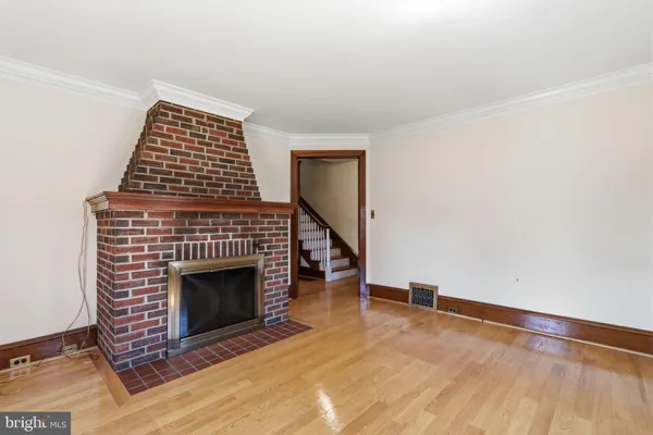 $295,000 | 61 North Columbia Street, Woodbury, NJ 08096