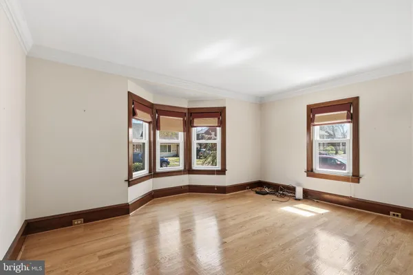 $295,000 | 61 North Columbia Street, Woodbury, NJ 08096