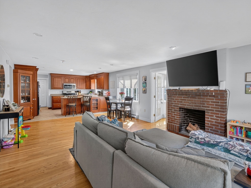 135 Russett Road, Unit 1 Boston, MA 02132 - Photo 8 of 28 Gallery Image 8