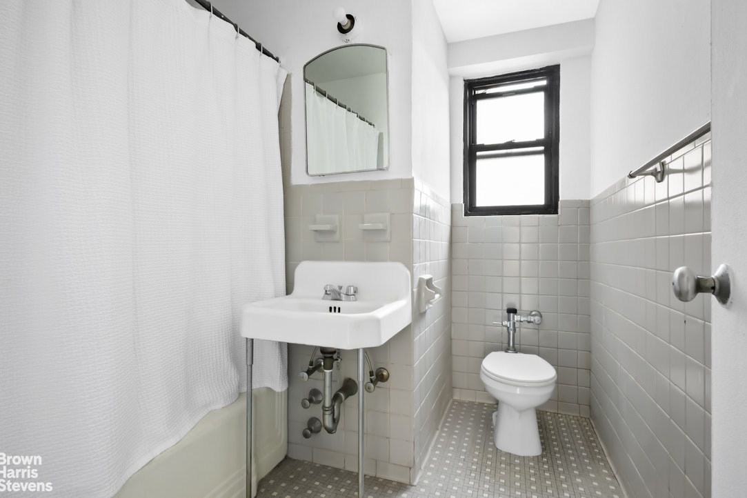 345 West 145th Street, Unit 5A1 Manhattan, NY 10031 - Photo 4 of 5