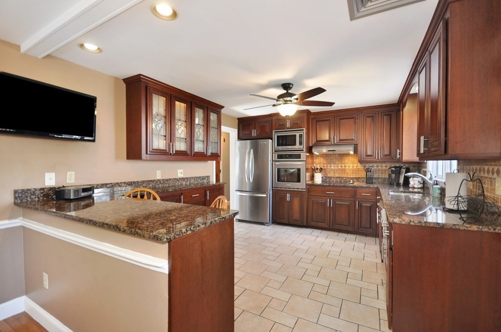 385 Ridge Street Arlington, MA 02474 - Photo 16 of 42