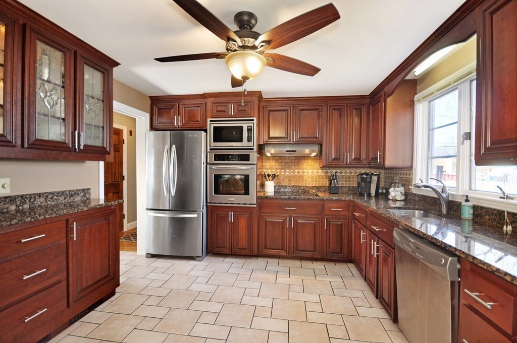 385 Ridge Street Arlington, MA 02474 - Photo 17 of 42