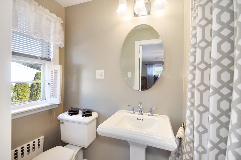 385 Ridge Street Arlington, MA 02474 - Photo 20 of 42