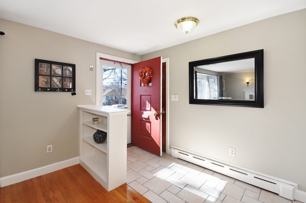 385 Ridge Street Arlington, MA 02474 - Photo 3 of 42