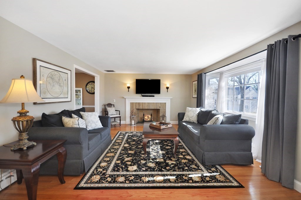 385 Ridge Street Arlington, MA 02474 - Photo 5 of 42