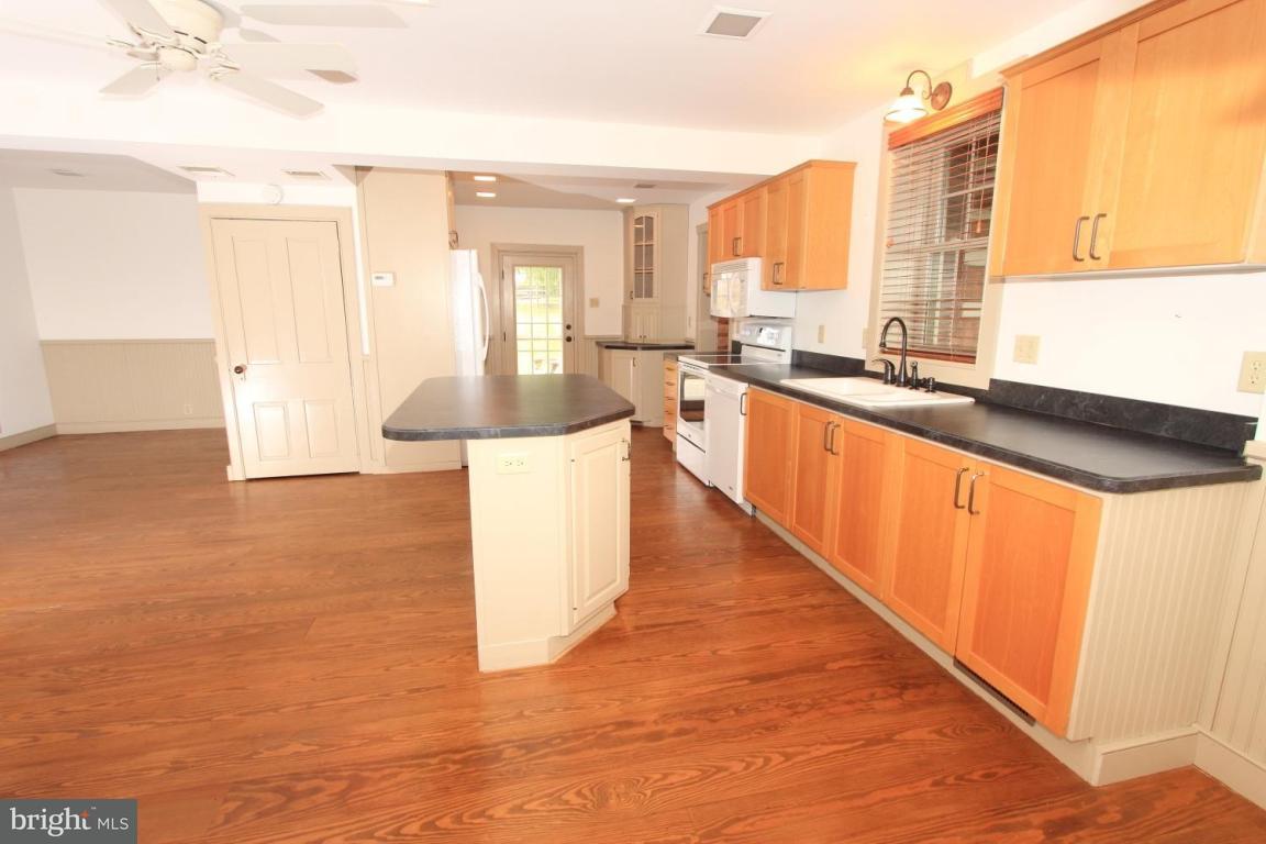 859 Speedwell Forge Road Lititz, PA 17543 - Photo 17 of 38