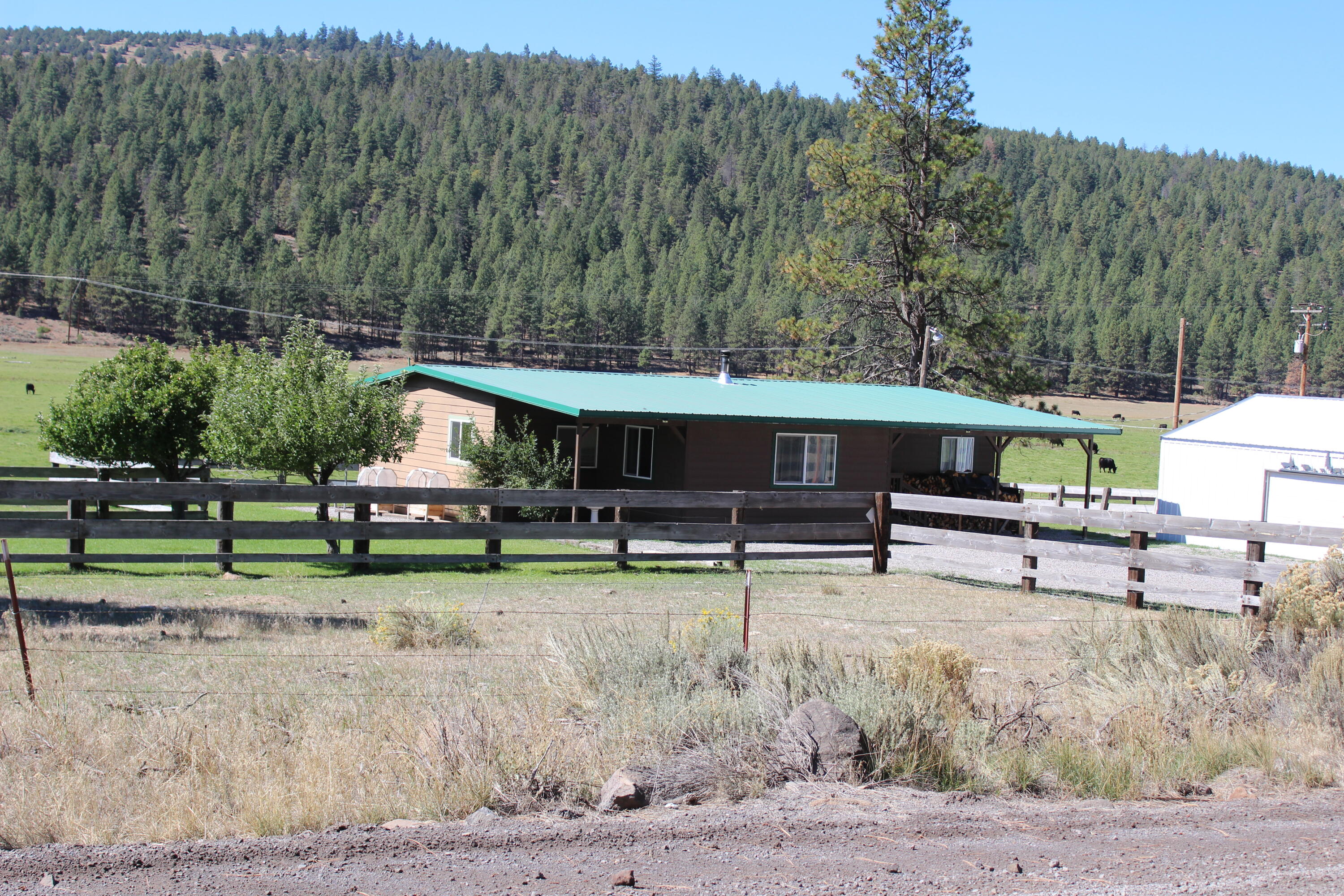 12046 Old Fort Road Klamath Falls, OR 97601 - Photo 4 of 59 Bursell Ranch