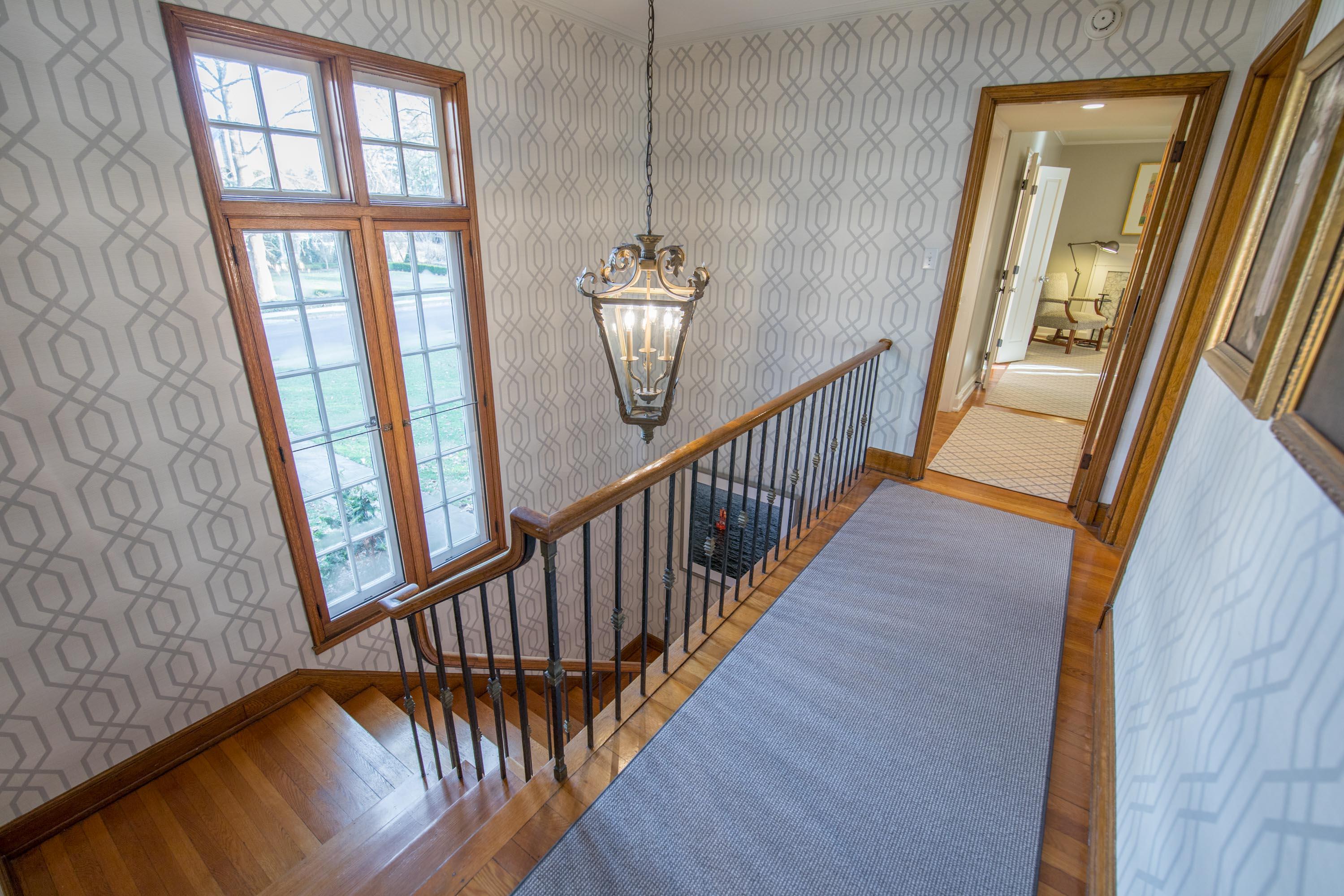 125 Ashbourne Road Columbus, OH 43209 - Photo 24 of 61
