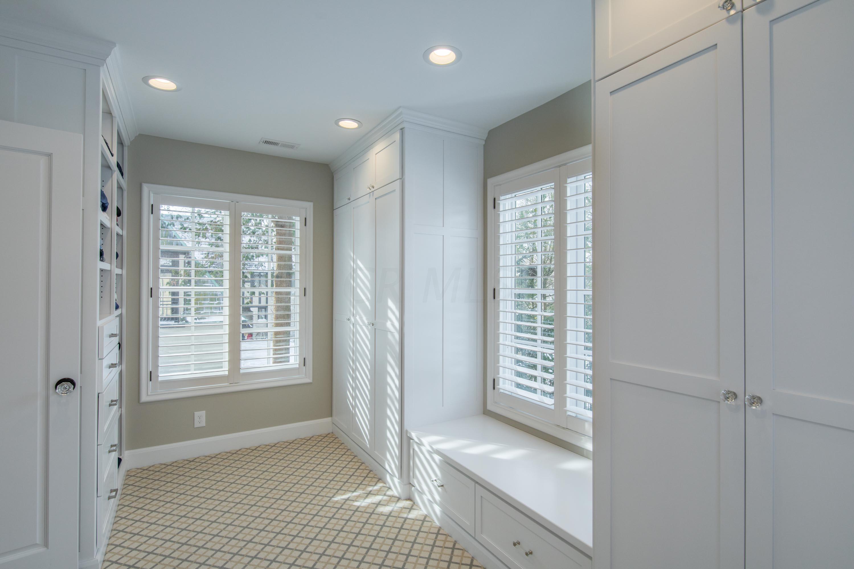 125 Ashbourne Road Columbus, OH 43209 - Photo 29 of 61