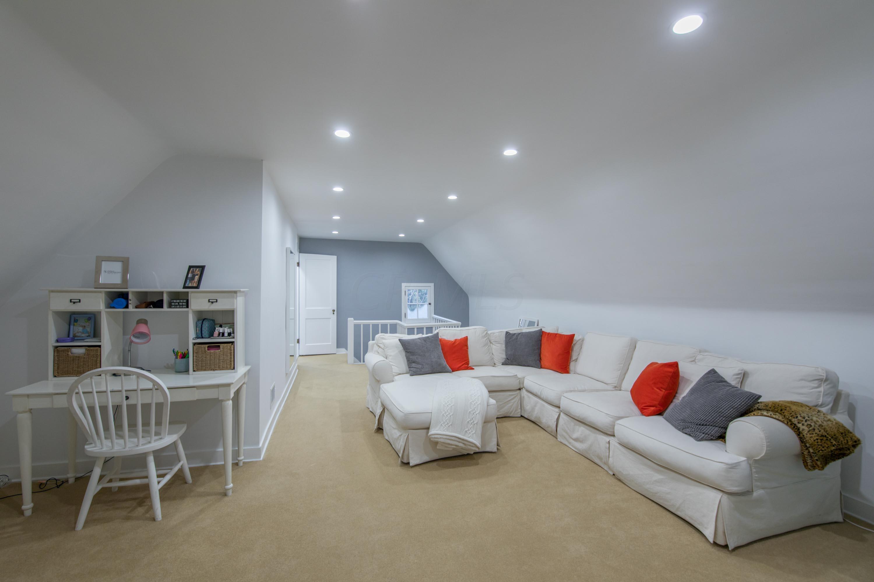 125 Ashbourne Road Columbus, OH 43209 - Photo 47 of 61