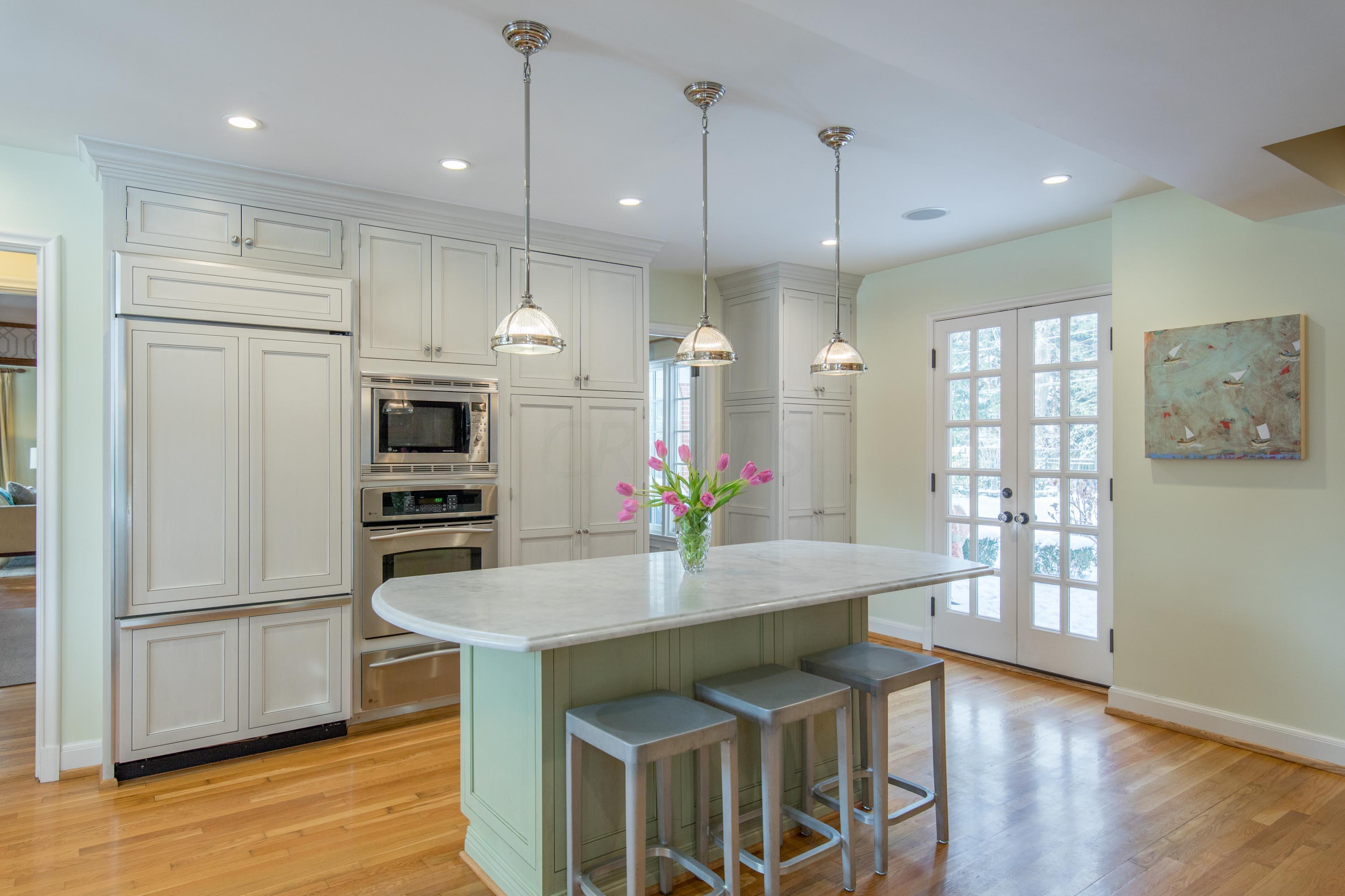 125 Ashbourne Road Columbus, OH 43209 - Photo 9 of 61