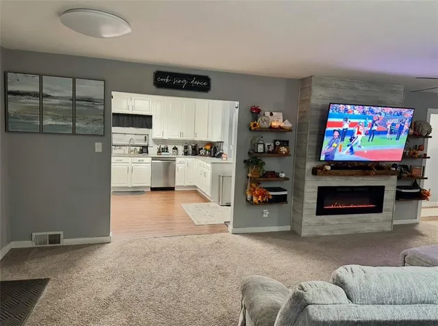 $285,900 | 1911 South 41st Street, St. Joseph, MO 64507