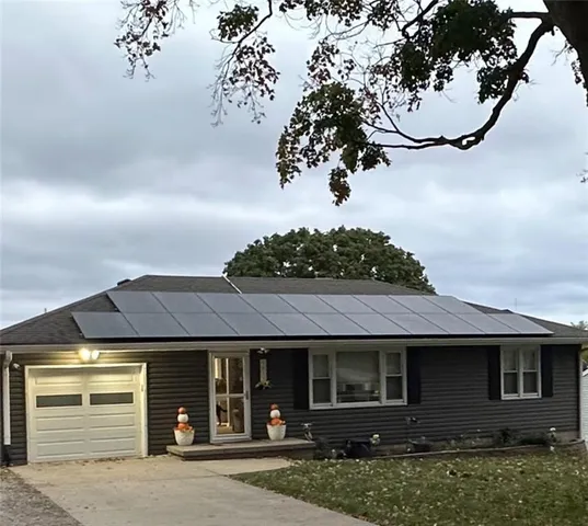 $285,900 | 1911 South 41st Street, St. Joseph, MO 64507