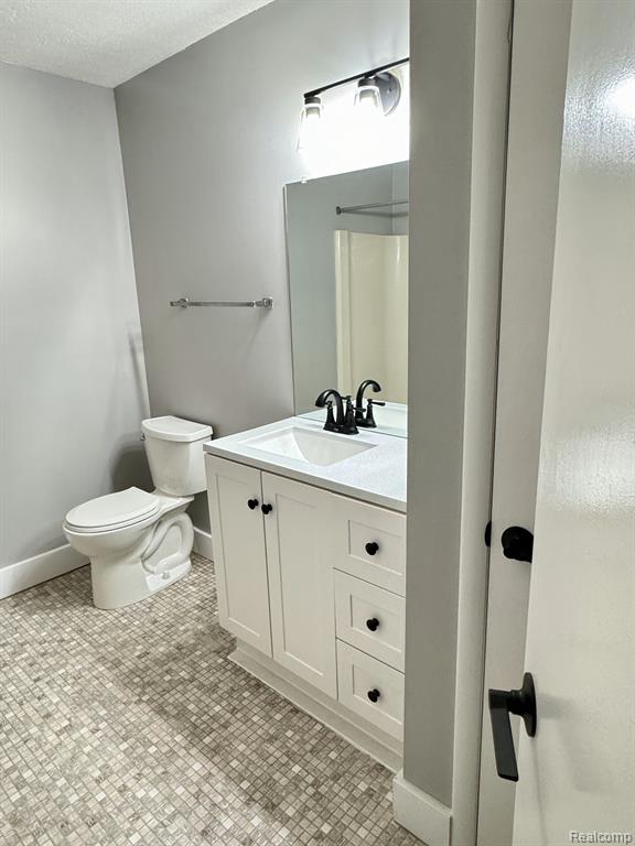 1250 East West Maple Road, Unit 4 Walled Lake, MI 48390 - Photo 10 of 12