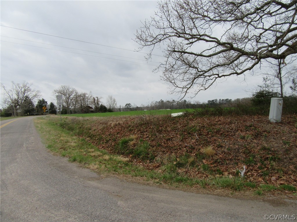 0 White Oak Road Ford, VA 23850 - Photo 4 of 6 a view of a field with an trees