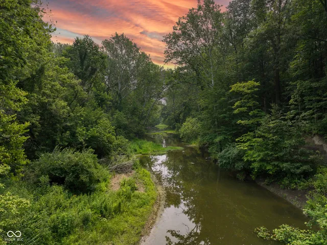 $395,000 | 1645 Dye Creek Court, Zionsville, IN 46077