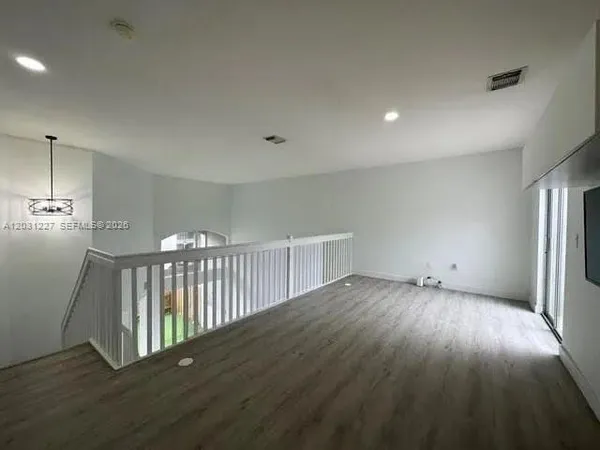 $724,900 | 8042 Northwest 114th Place, Doral, FL 33178
