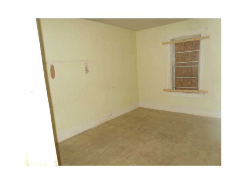736 Social Street, Unit 1F Woonsocket, RI 02895 - Photo 13 of 20 Bedroom.