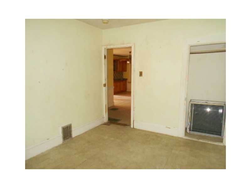 736 Social Street, Unit 1F Woonsocket, RI 02895 - Photo 14 of 20 Bedroom.