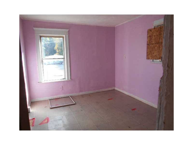 736 Social Street, Unit 1F Woonsocket, RI 02895 - Photo 5 of 20 Bedroom.