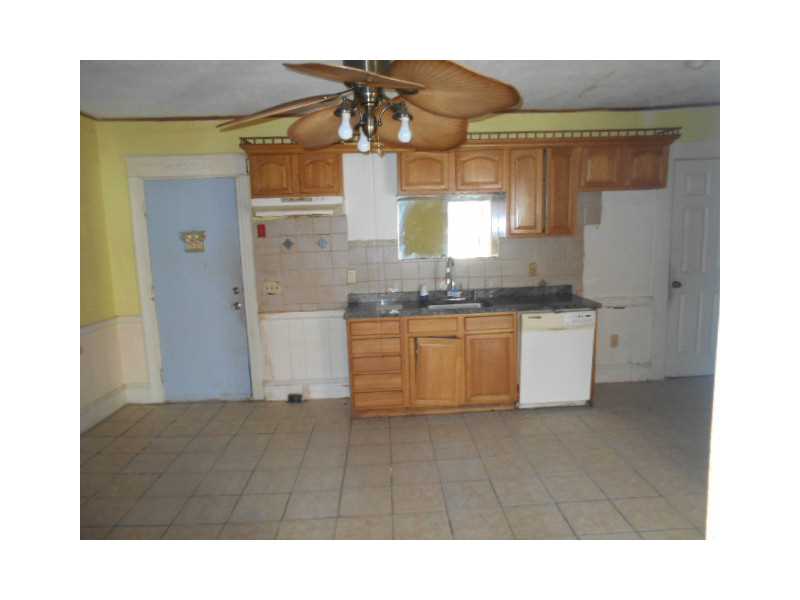 736 Social Street, Unit 1F Woonsocket, RI 02895 - Photo 7 of 20 Kitchen.