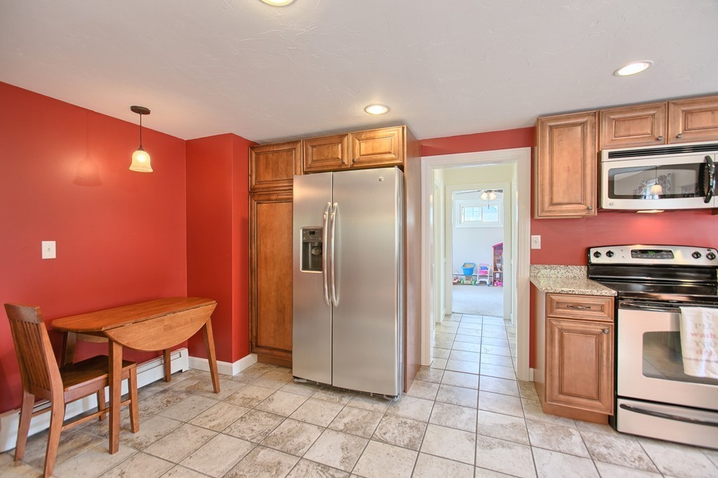 24 Bennett Road Gardner, MA 01440 - Photo 12 of 30 Gallery Image 12