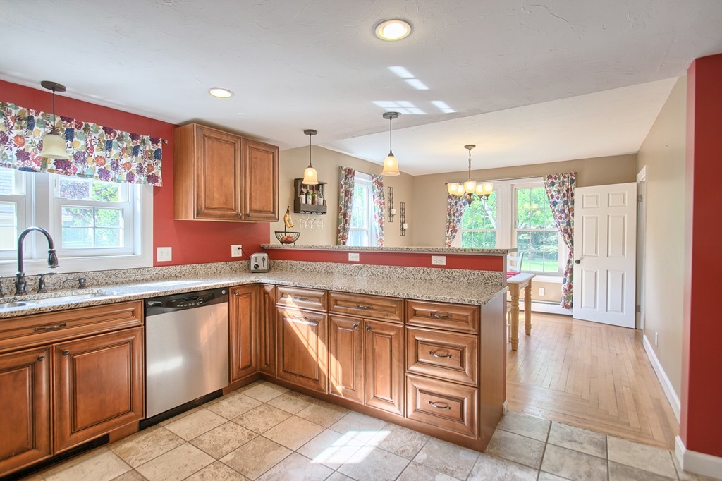 24 Bennett Road Gardner, MA 01440 - Photo 13 of 30 Gallery Image 13