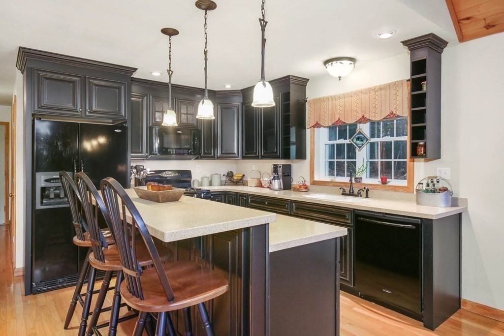 259 Greenwich Road Ware, MA 01082 - Photo 13 of 38