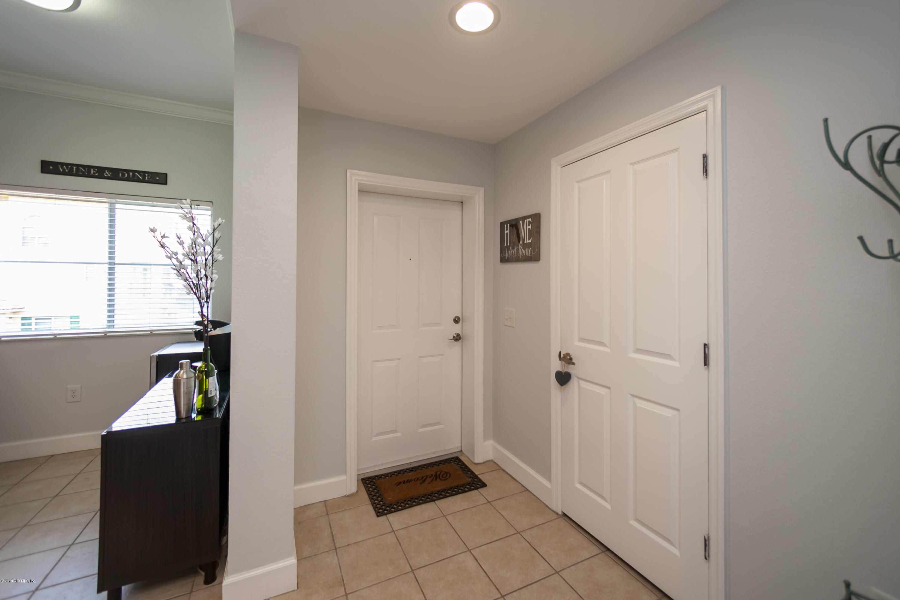 9745 Touchton Road, Unit 227 Jacksonville, FL 32246 - Photo 2 of 23 Foyer