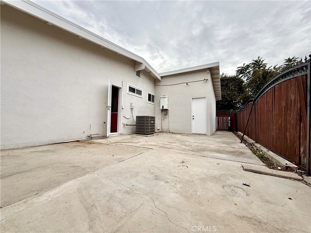 24204 Calvert Street Woodland Hills, CA 91367 - Photo 25 of 70 a view of garage with wooden wall