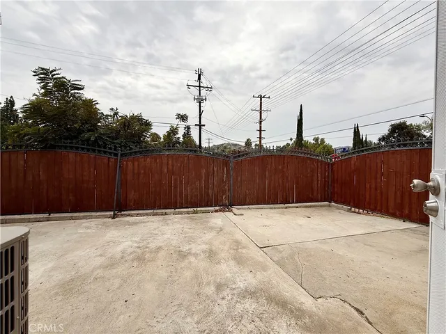 $9,200 | 24204 Calvert Street, Woodland Hills, CA 91367