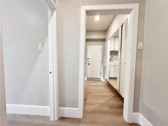 $9,200 | 24204 Calvert Street, Woodland Hills, CA 91367