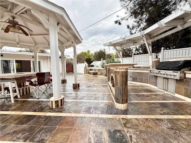 $9,200 | 24204 Calvert Street, Woodland Hills, CA 91367