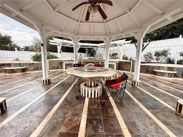 $9,200 | 24204 Calvert Street, Woodland Hills, CA 91367