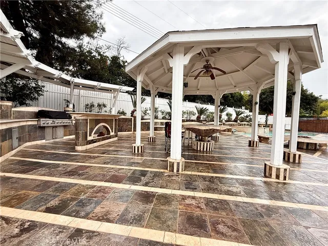 $9,200 | 24204 Calvert Street, Woodland Hills, CA 91367