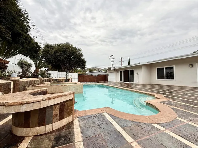 $9,200 | 24204 Calvert Street, Woodland Hills, CA 91367