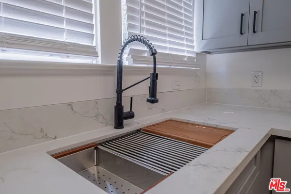 $4,750 | 108 North Broadway, Redondo Beach, CA 90277